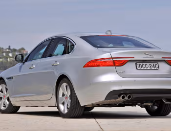 Jaguar XF 20d Prestige [Australia] '2016–20