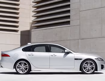 Jaguar XF 20d R-Sport [Worldwide] '2015–20