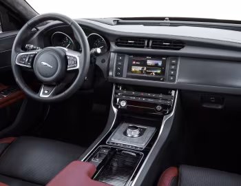 Interior 2016–20 Jaguar XF S [North America] '2015–20