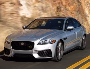 2016–20 Jaguar XF S [North America] '2015–20