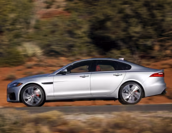 2016–20 Jaguar XF S [North America] '2015–20
