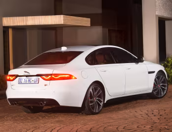 Jaguar XF S [South Africa] '2016–20