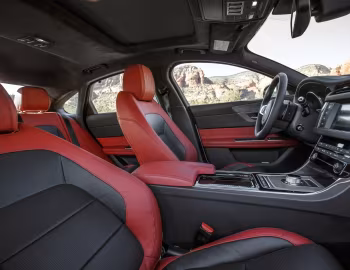 Interior 2016–20 Jaguar XF S [North America] '2015–20