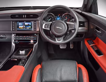 Panel frontal Jaguar XF S [South Africa] '2016–20