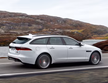 Jaguar XF S Sportbrake [Worldwide] '2017–20