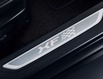 Interior Jaguar XF "Chequered Flag" '2019