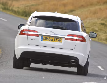Jaguar XF Sportbrake [UK-spec] '2012–17
