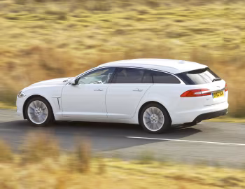 Jaguar XF Sportbrake [UK-spec] '2012–17