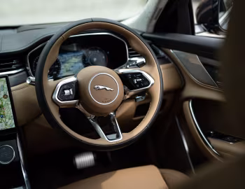 Interior Jaguar XF Sportbrake D200 AWD [Japan] (X260) '2021–pr.