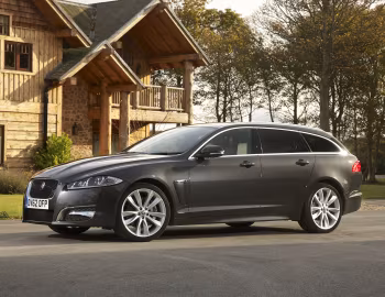 Jaguar XF Sportbrake Diesel S [UK-spec] '2012–17