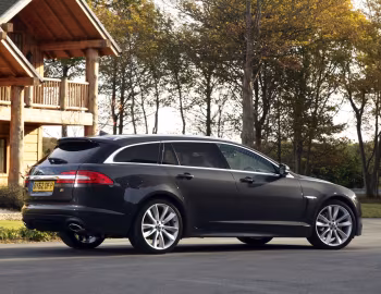Jaguar XF Sportbrake Diesel S [UK-spec] '2012–17