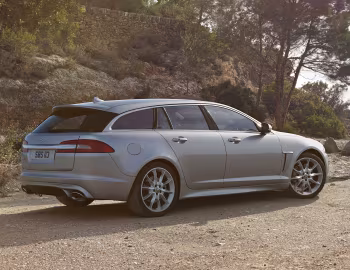 Jaguar XF Sportbrake Option Pack [UK-spec] '2012–17