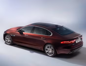 Jaguar XFL '2016–20