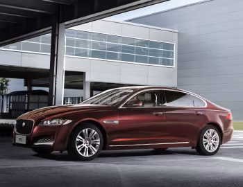 Jaguar XFL '2016–20