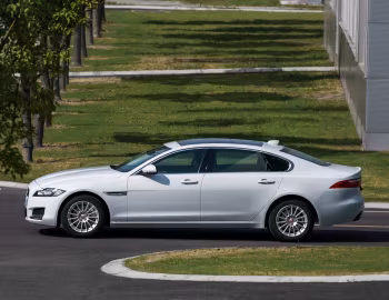 Jaguar XFL '2016–20