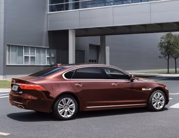 Jaguar XFL '2016–20