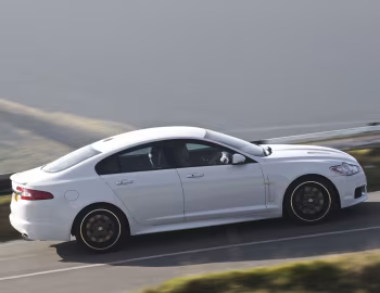 Jaguar XFR Black Pack [UK-spec] '2010–11