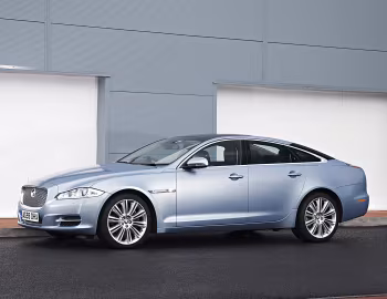 Jaguar XJ [UK-spec] (X351) '2009–15