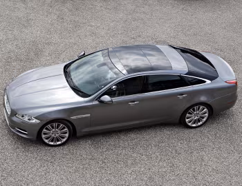 Jaguar XJ [UK-spec] (X351) '2009–15