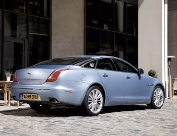 Jaguar XJ [UK-spec] (X351) '2009–15