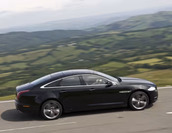 Jaguar XJ Supersport [UK-spec] (X351) '2009–15