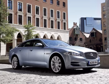 Jaguar XJ [UK-spec] (X351) '2009–15