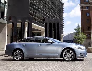 Jaguar XJ [UK-spec] (X351) '2009–15