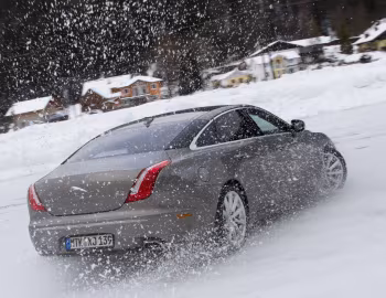 Jaguar XJ AWD [Worldwide] (X351) '2012–15