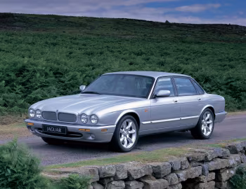 Jaguar XJR [UK-spec] (X308) '1997–2003
