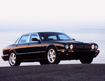 1998–2003 Jaguar XJR [North America] (X308) '1997–2003