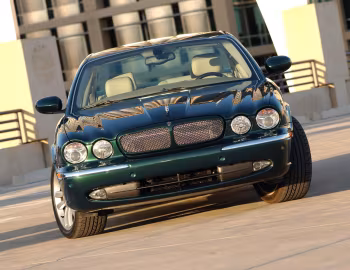 2004–07 Jaguar XJR [North America] (X350) '2003–07