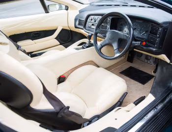 Panel frontal Jaguar XJ220 [UK-spec] '1992–94