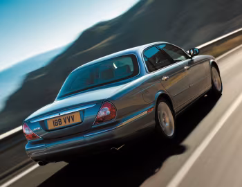 Jaguar XJ6 [UK-spec] (X350) '2003–07