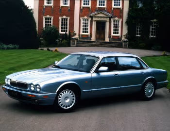 Jaguar XJ6 [UK-spec] (X300) '1994–97