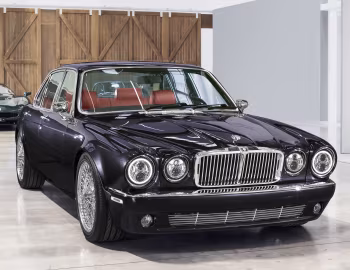 Jaguar XJ6 by Jaguar Land Rover Classic (Series III) '03.2018