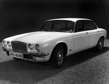 Jaguar XJ6 [UK-spec] (Series II) '1973–79
