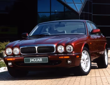 Jaguar XJ8 [UK-spec] (X300) '1997–2003