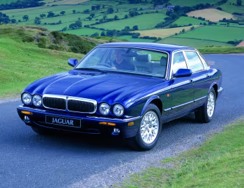 Jaguar XJ8 [UK-spec] (X300) '1997–2003