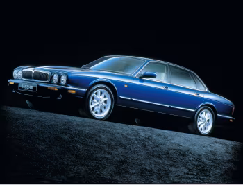 Jaguar XJ8 [UK-spec] (X300) '1997–2003