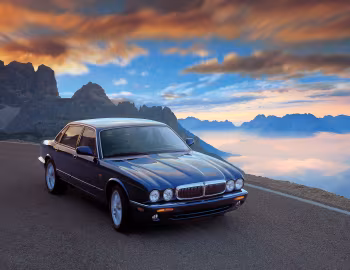 Jaguar XJ8 [UK-spec] (X300) '1997–2003
