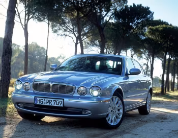Jaguar XJ8 [Worldwide] (X350) '2003–07