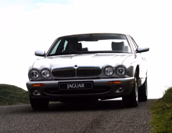 Jaguar XJ8 [UK-spec] (X300) '1997–2003