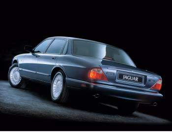 Jaguar XJ8 [UK-spec] (X300) '1997–2003