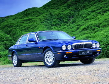 Jaguar XJ8 [UK-spec] (X300) '1997–2003