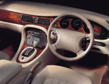 Panel frontal Jaguar XJ8 [UK-spec] (X300) '1997–2003