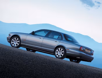 Jaguar XJ8 [Worldwide] (X350) '2003–07