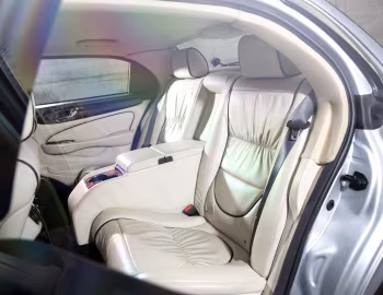 Interior Jaguar XJ8 LWB Armoured (X350) '2005–07