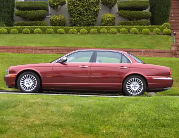 2004–07 Jaguar XJ8 Vanden Plas [North America] (X350) '2003–07