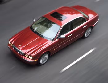 2004–07 Jaguar XJ8 Vanden Plas [North America] (X350) '2003–07