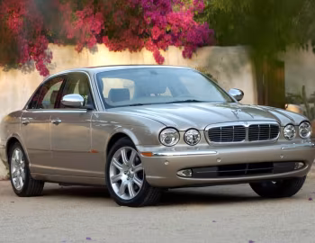 2004–07 Jaguar XJ8 Vanden Plas [North America] (X350) '2003–07
